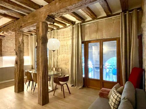 Lauramer Plaza Nueva — 4-Star Luxury Hotel in Bilbao, Spain