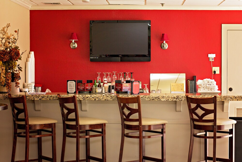 Ramada By Wyndham New Iberia - photo 29