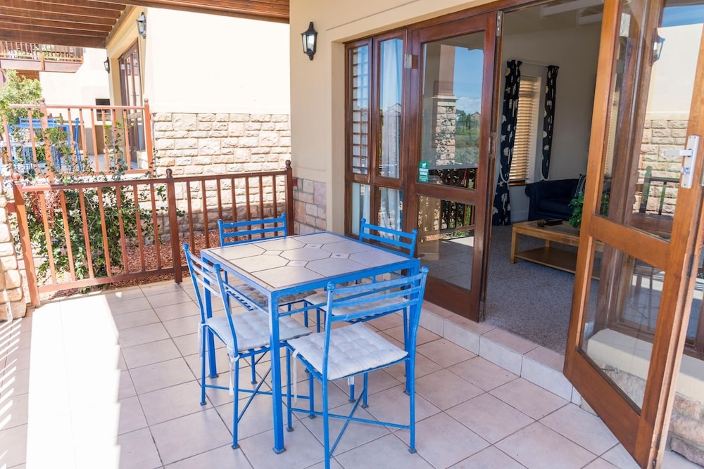 Villa 9 — 4-Star Luxury Hotel in Knysna, South Africa