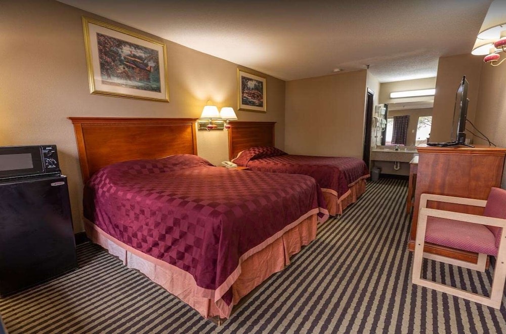 Americas Best Inn Eureka - photo 5