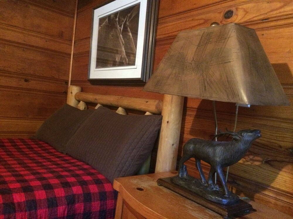 Shaver Lake Village Hotel - photo 23