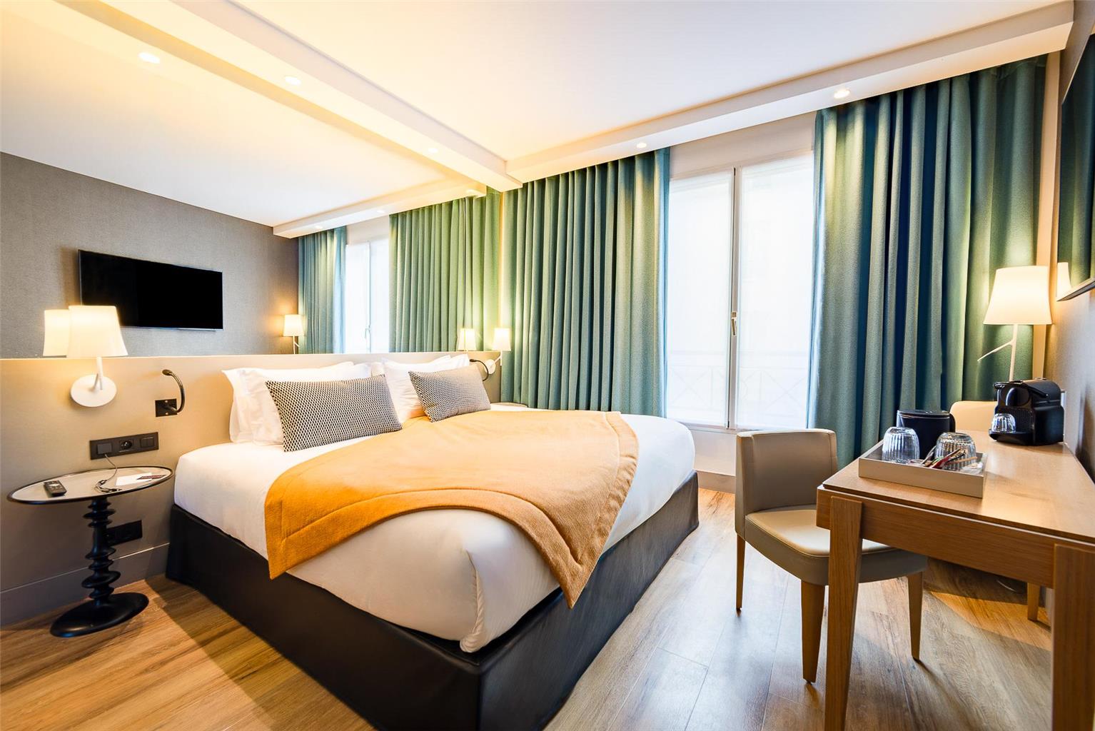 Hôbou — 4-Star Luxury Hotel in Boulogne-Billancourt, France