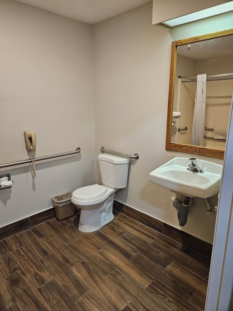 Quality Inn Beaver I 15 - photo 35
