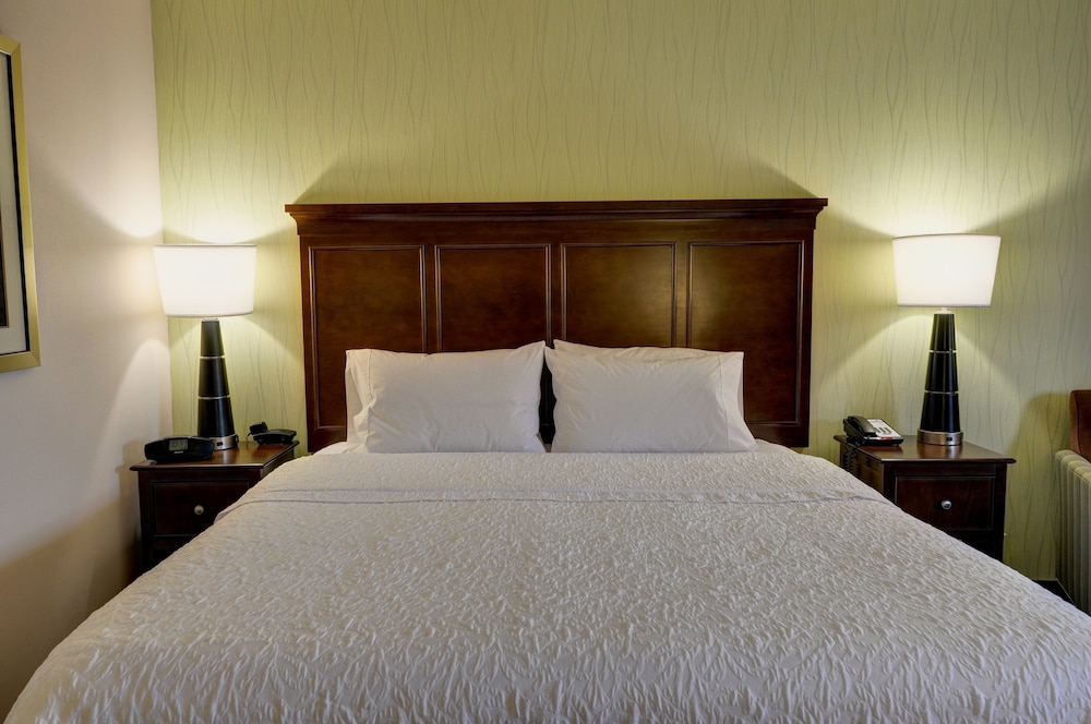 Hampton Inn Franklin Milford - photo 9