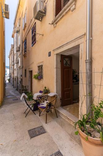 Ilir Apartman — 4-Star Luxury Hotel in Cres, Croatia