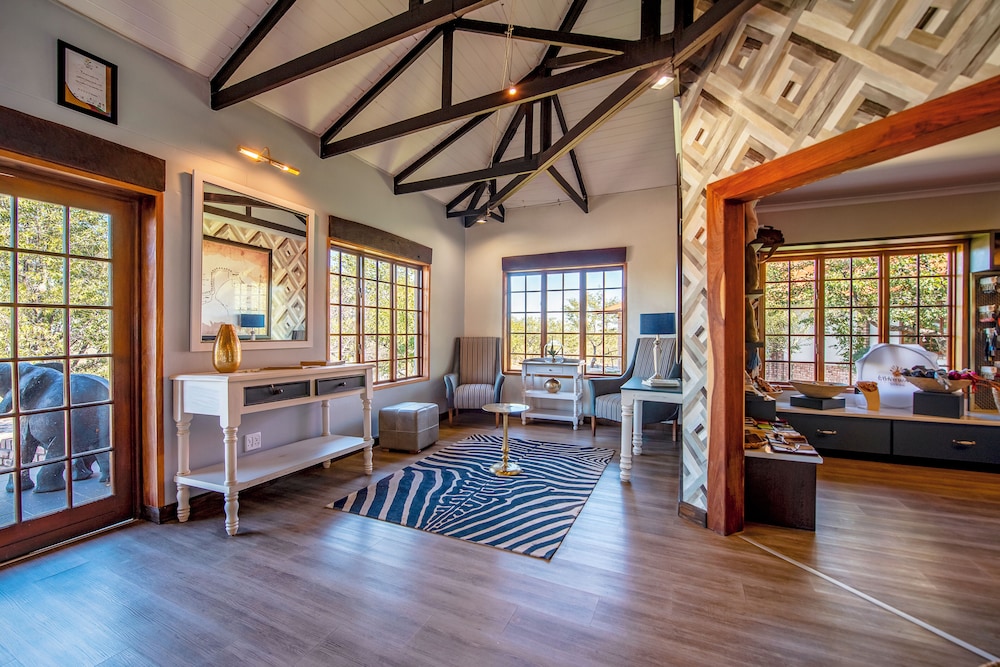 Gondwana Etosha Safari Lodge — 4-Star Luxury Hotel in Outjo, Namibia
