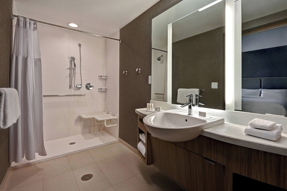SpringHill Suites by Marriott Albuquerque University Area - photo 19