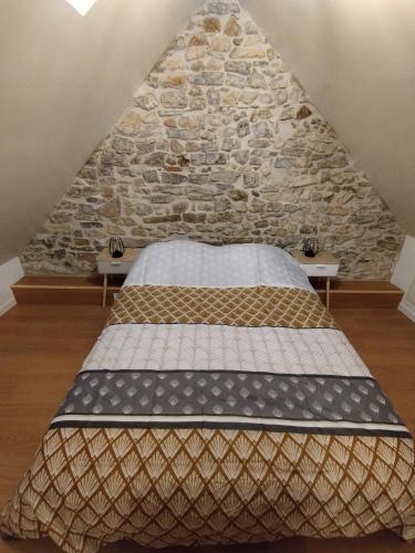 Les Loupiots - carbon neutral hotel in Hardinghen