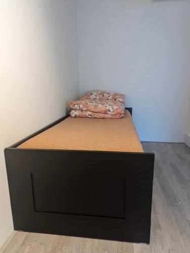 A Cozy And Nice Furnished Room In Shared Modern Apartment 21710297 — Barendrecht