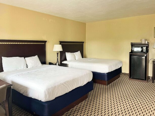 Motel 6 Fairmont WV Downtown - photo 18