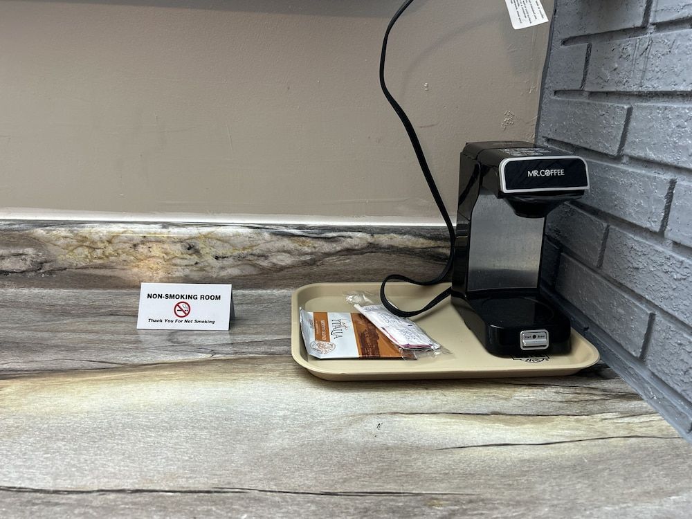 Shelaine Motel - photo 15