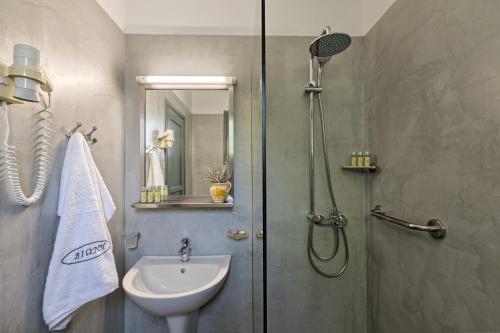 Dioni Hotel — Skyros — photo 3