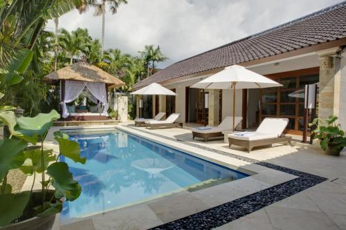 Villa Alu Lima — 4-Star Luxury Hotel in Seminyak, Indonesia