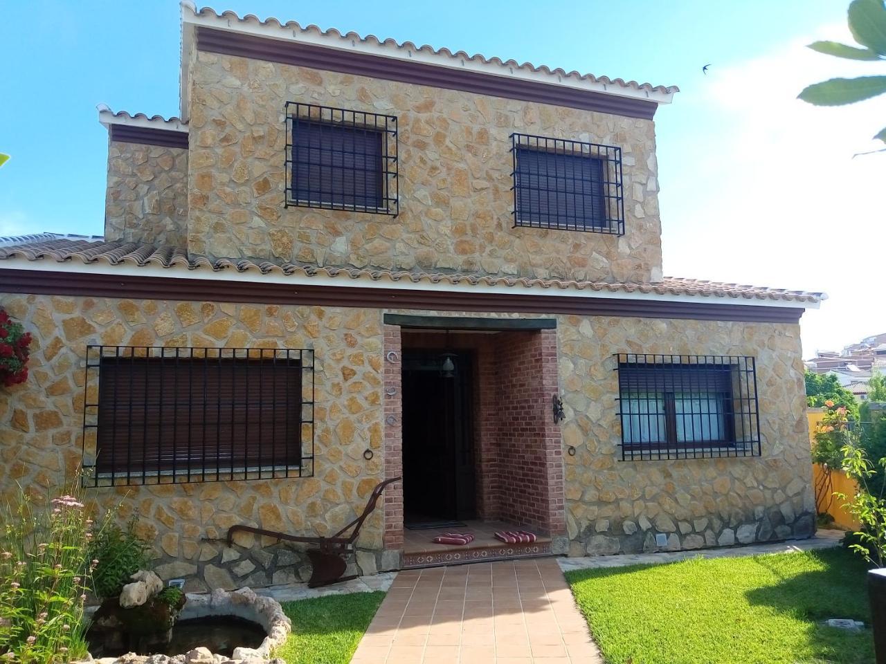 Sol De Membrillo - carbon neutral hotel in Santo Tome