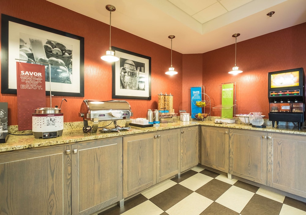 Hampton Inn Freeport Brunswick - photo 37