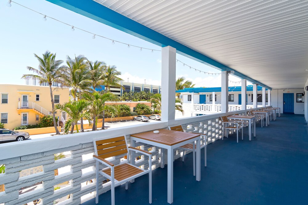Beach Rooms Inn Hollywood Beach - photo 73