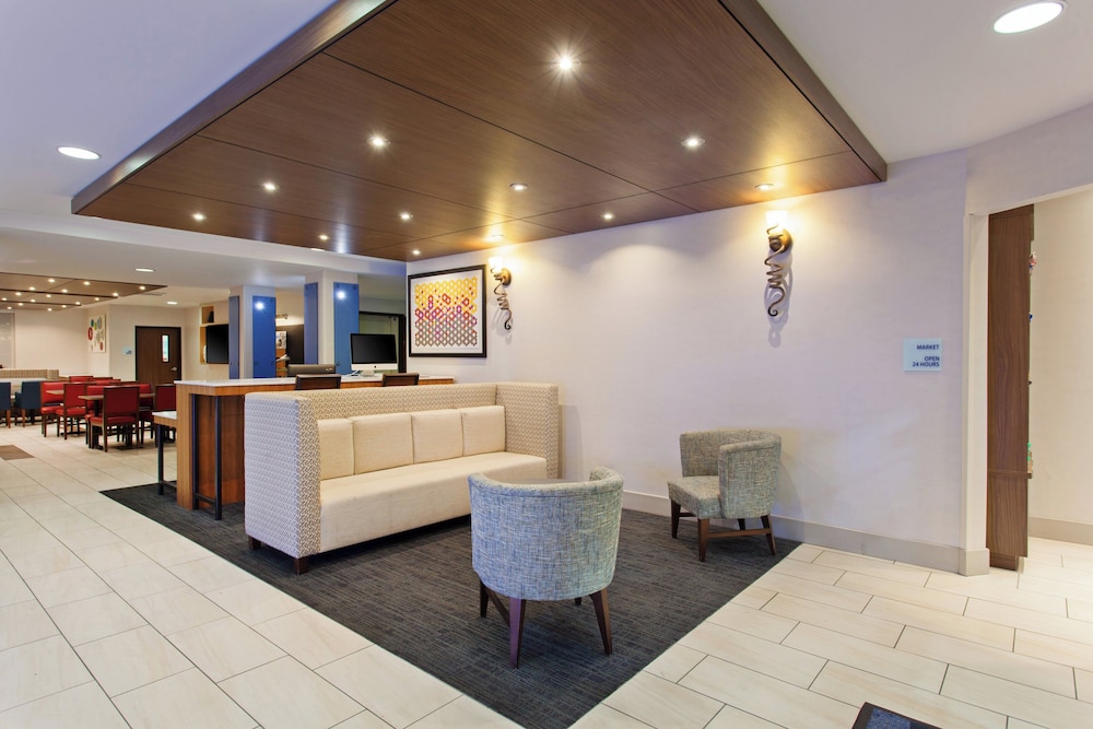 Holiday Inn Express Hotel & Suites Oakland Airport by IHG - photo 42