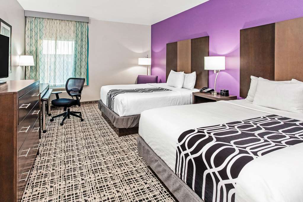 La Quinta Inn & Suites by Wyndham Lubbock South - photo 35