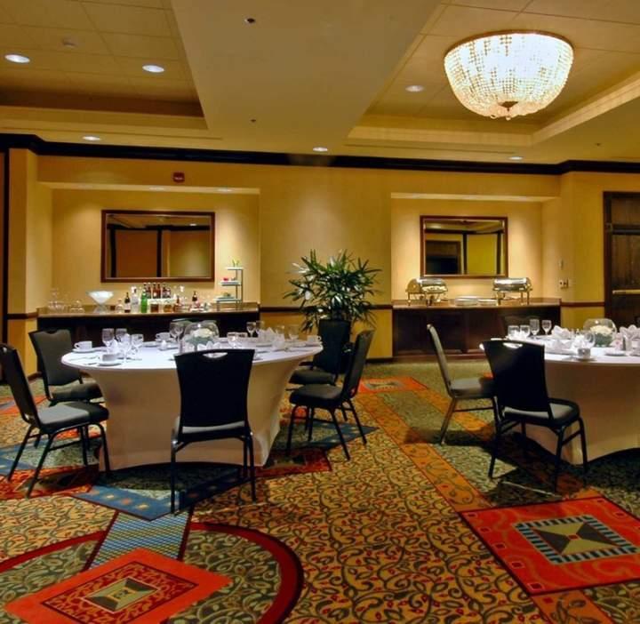 Hilton Indianapolis North - photo 12