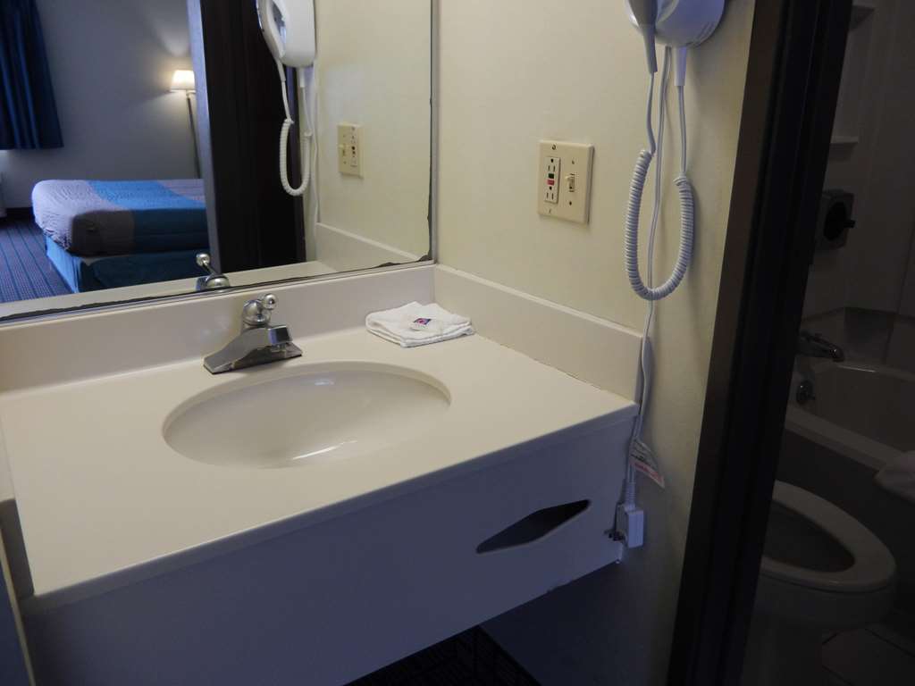 Motel 6 McGraw NY Cortland - photo 14