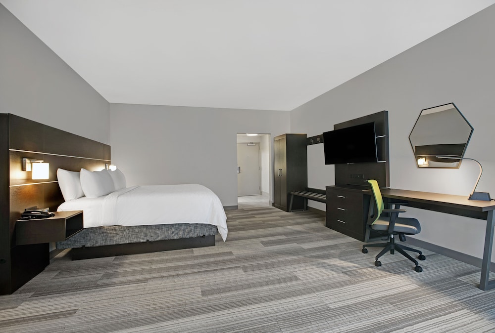 Holiday Inn Express Milwaukee Downtown by IHG - photo 9
