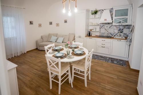 Vicolo Muro in Molfetta, Italy