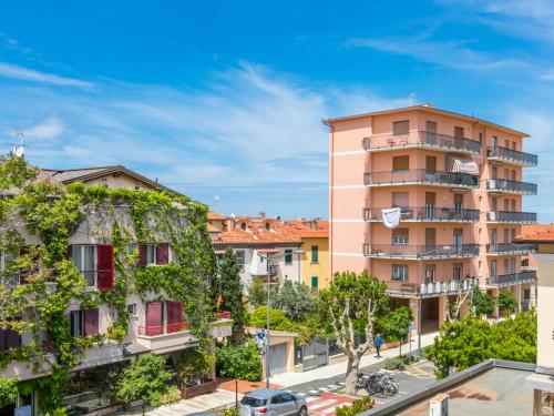 Apartment Franca e Mauro by Interhome — 4-Star Luxury Hotel in San Vincenzo, Italy
