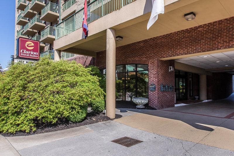 Black Bear Inn & Suites — hotel in Gatlinburg