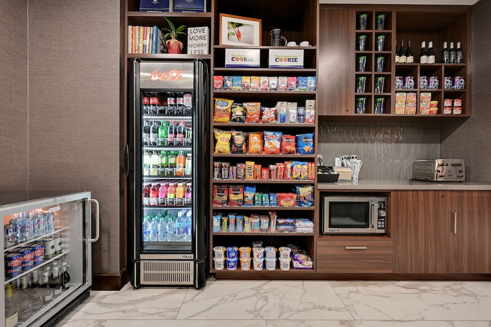 DoubleTree by Hilton Denver International Airport - photo 39