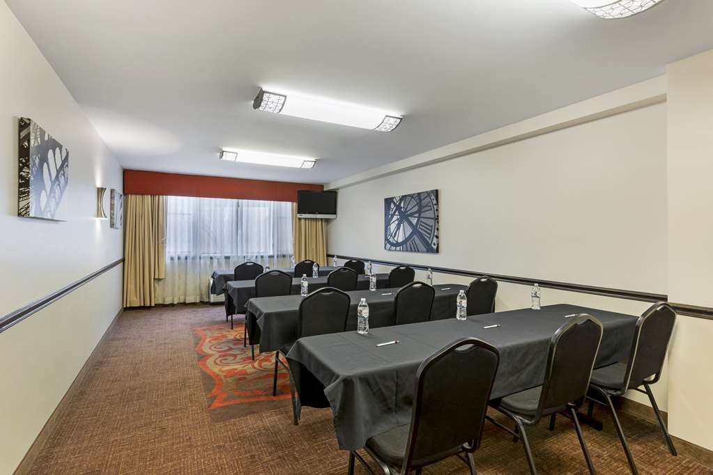 Best Western Plus The Charles Hotel - photo 8