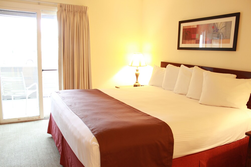 The Inn at Tallgrass in Wichita, United States