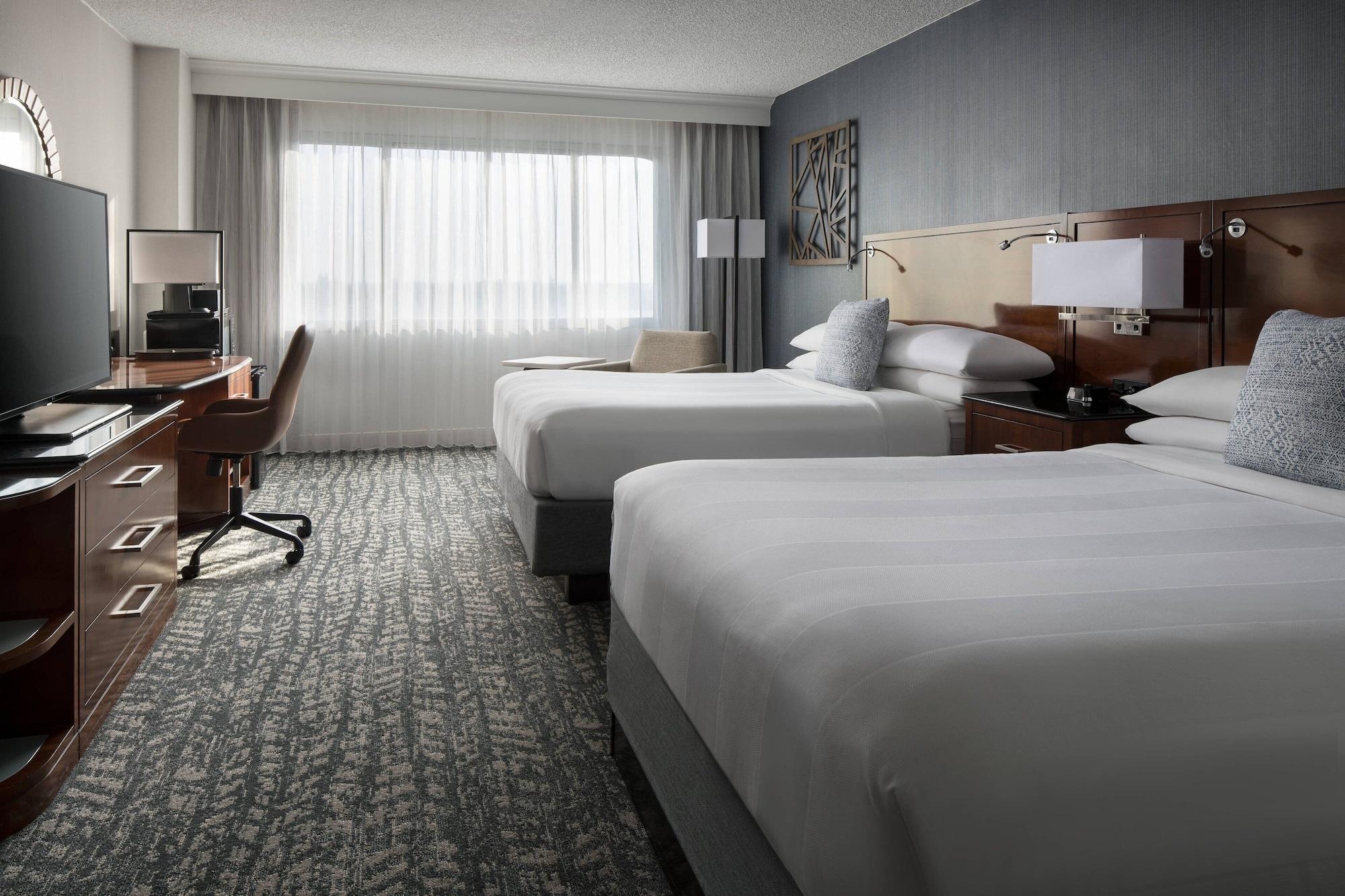 Holiday Inn Select Hotel - photo 8
