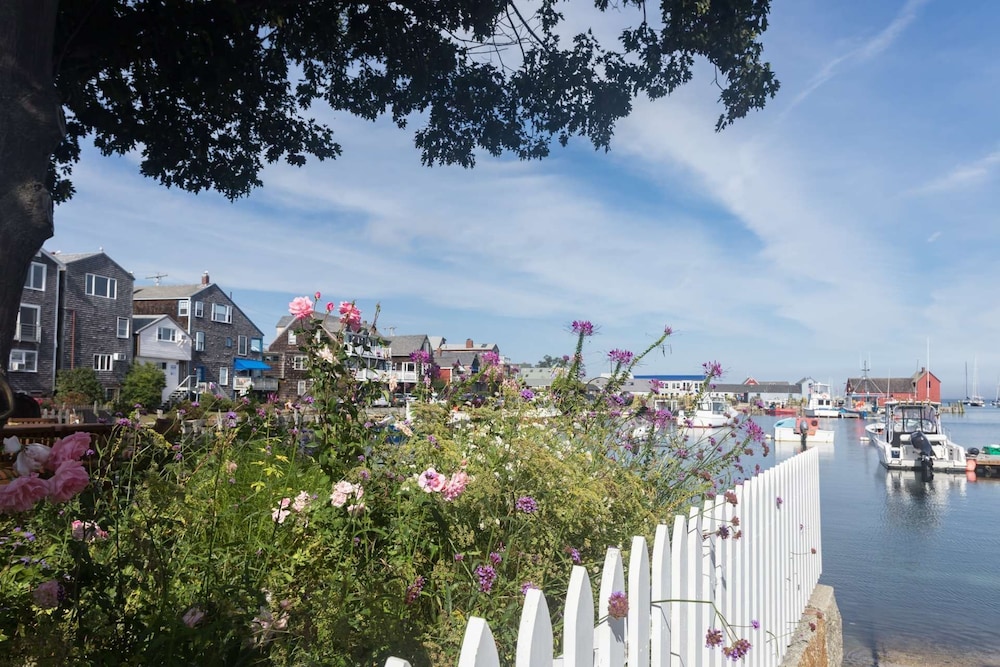 Rockmere Inn - photo 41