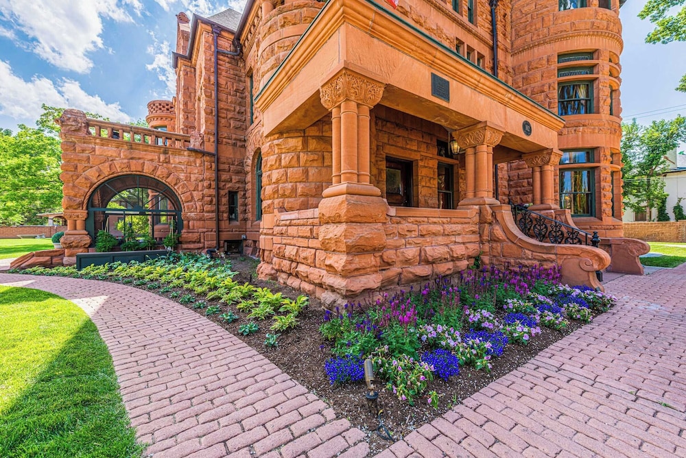Orman Mansion Pueblo's Most Luxurious Stay - photo 30