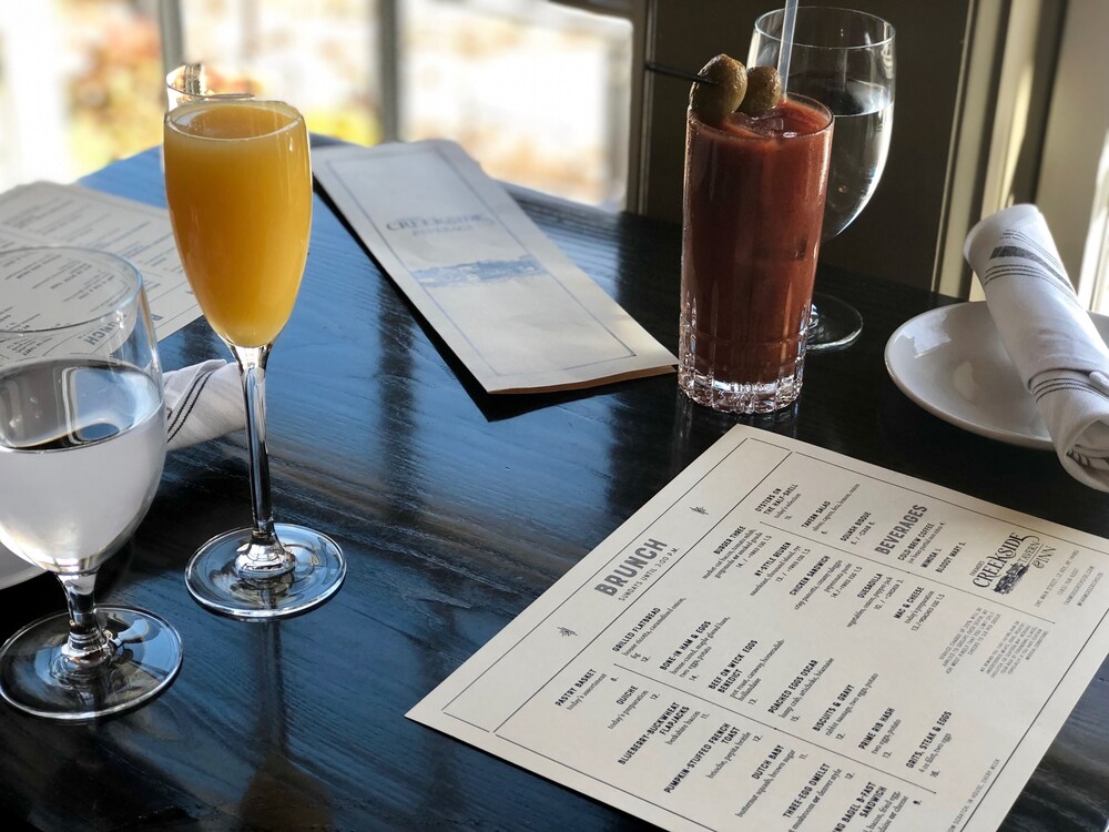 Farmer's Creekside Tavern & Inn - photo 8