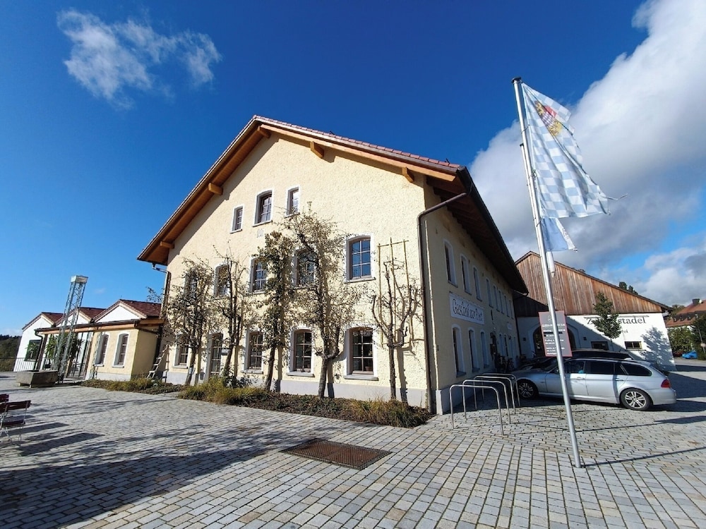 Gasthof zur Post — hotel in Lalling