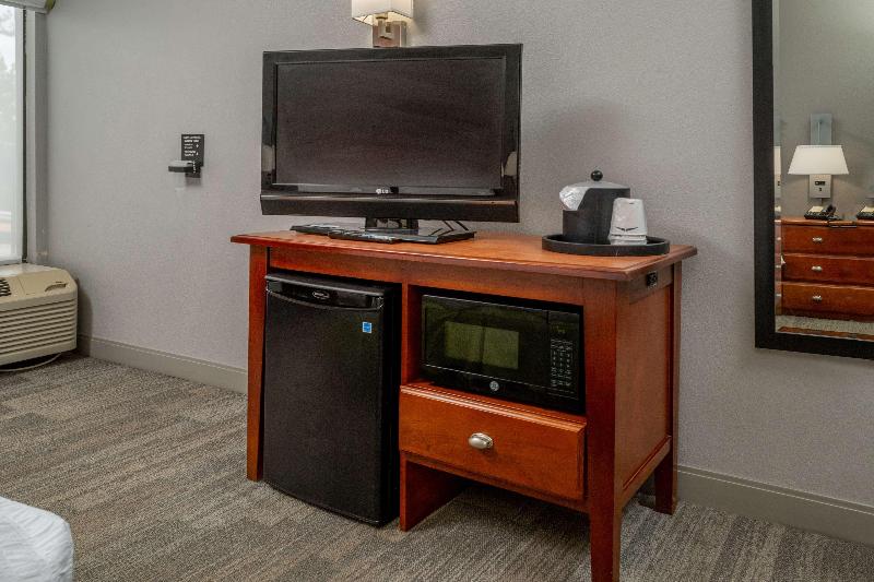 Hampton Inn Charleston Downtown - photo 45