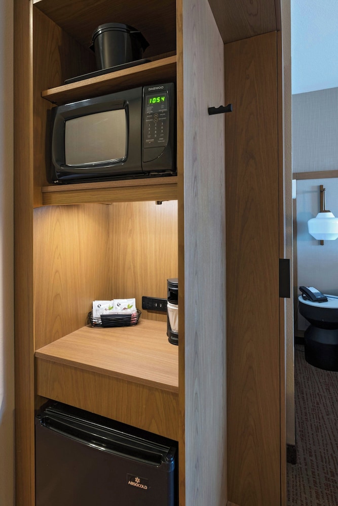 Fairfield Inn & Suites by Marriott Colorado Springs East Ballpark - photo 10