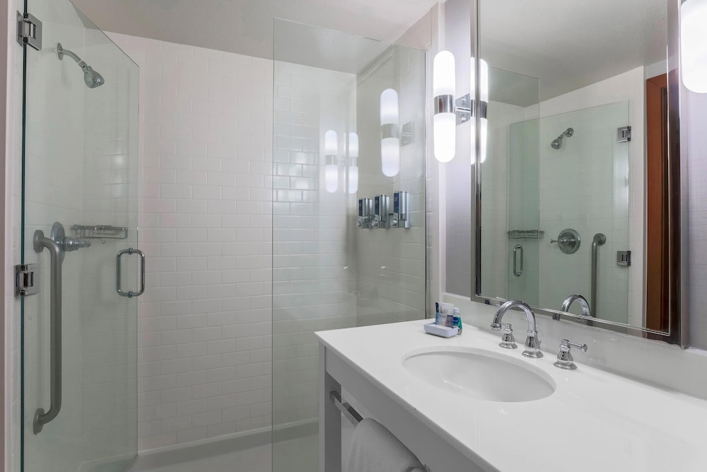 Four Points by Sheraton Ontario Rancho Cucamonga - photo 12