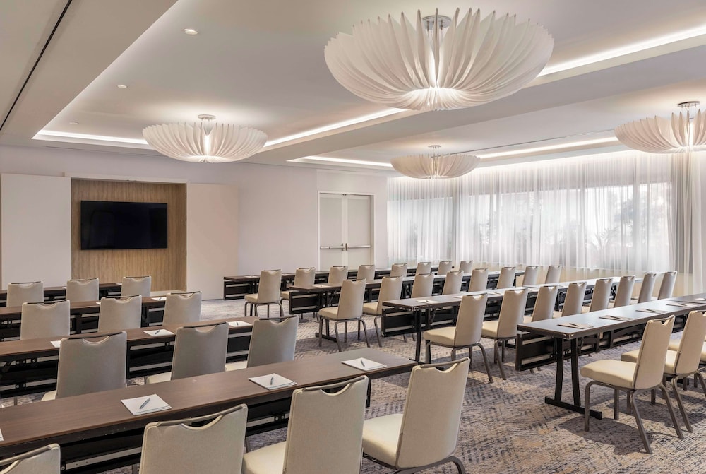 The Singer Oceanfront Resort Curio Collection by Hilton - photo 51