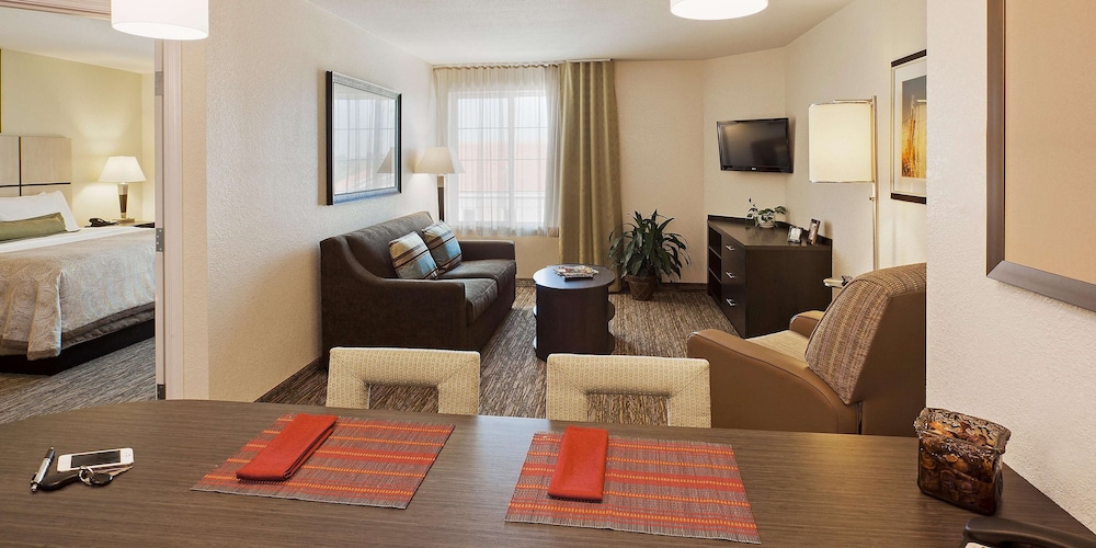 Candlewood Suites Wichita Airport by IHG - photo 15