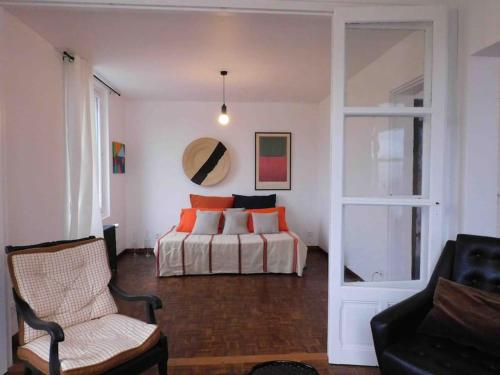 10 Courchamp - last minute hotel in Unknown City