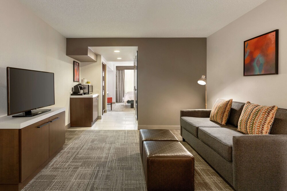 Hilton Garden Inn Tifton - photo 27