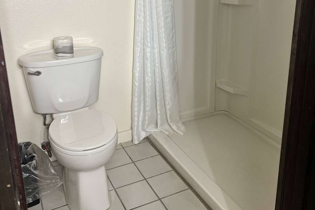 Super 8 by Wyndham Nebraska City - photo 15
