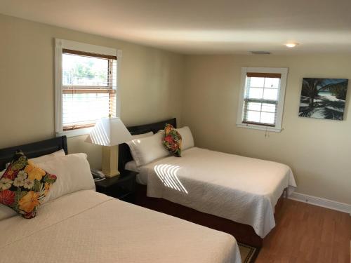 Harborside Motel & Marina - photo 32