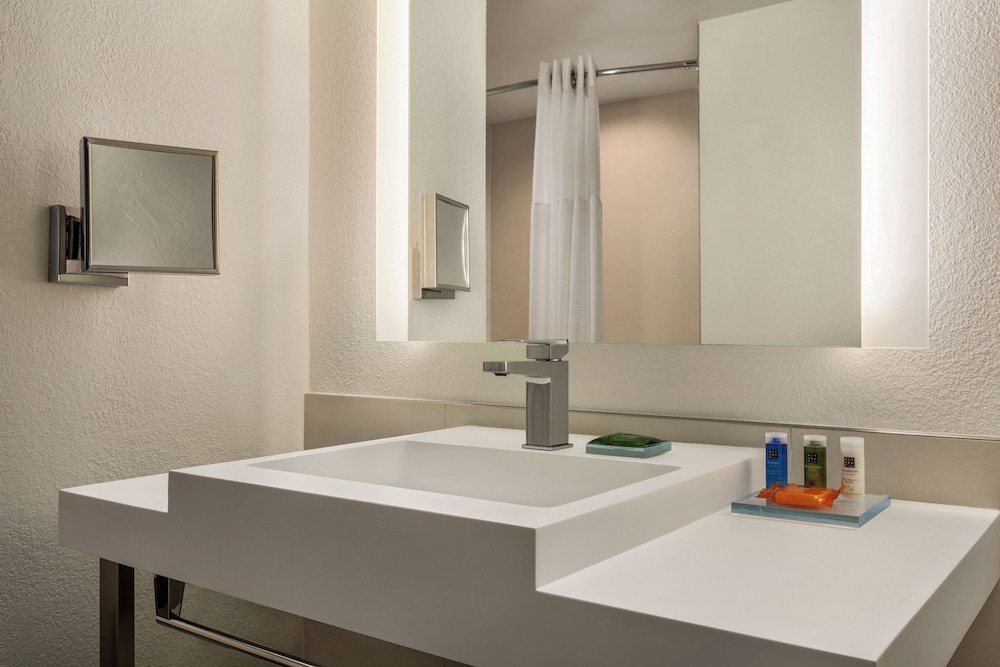Radisson Hotel Sunnyvale Silicon Valley - photo 20