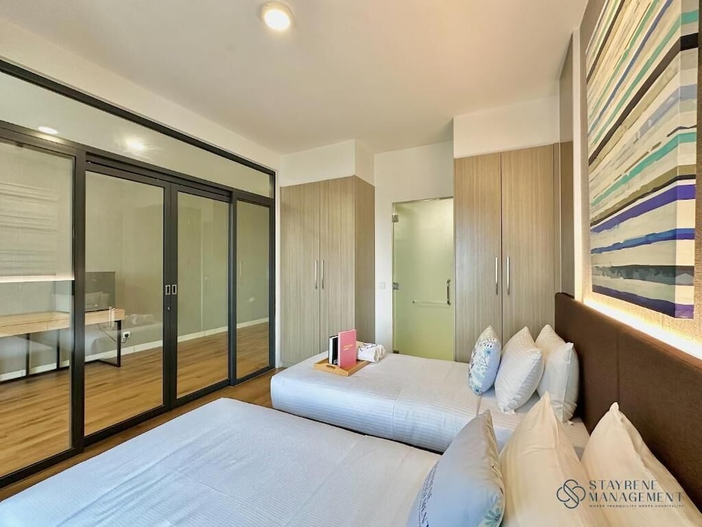 RenoSuite 1Tebrau @ 3BR 5pax near Midvelley by UHA - carbon neutral hotel in Johor Bahru