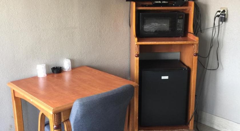 Monterey Motel - photo 22