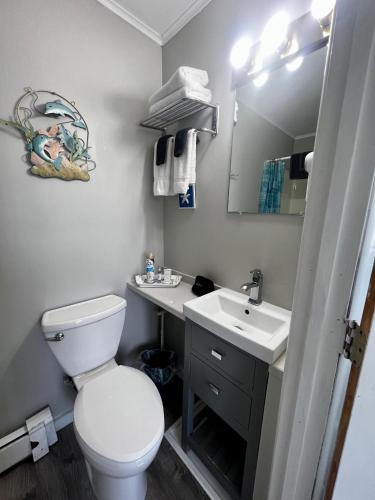 Claddagh Motel & Suites - photo 101
