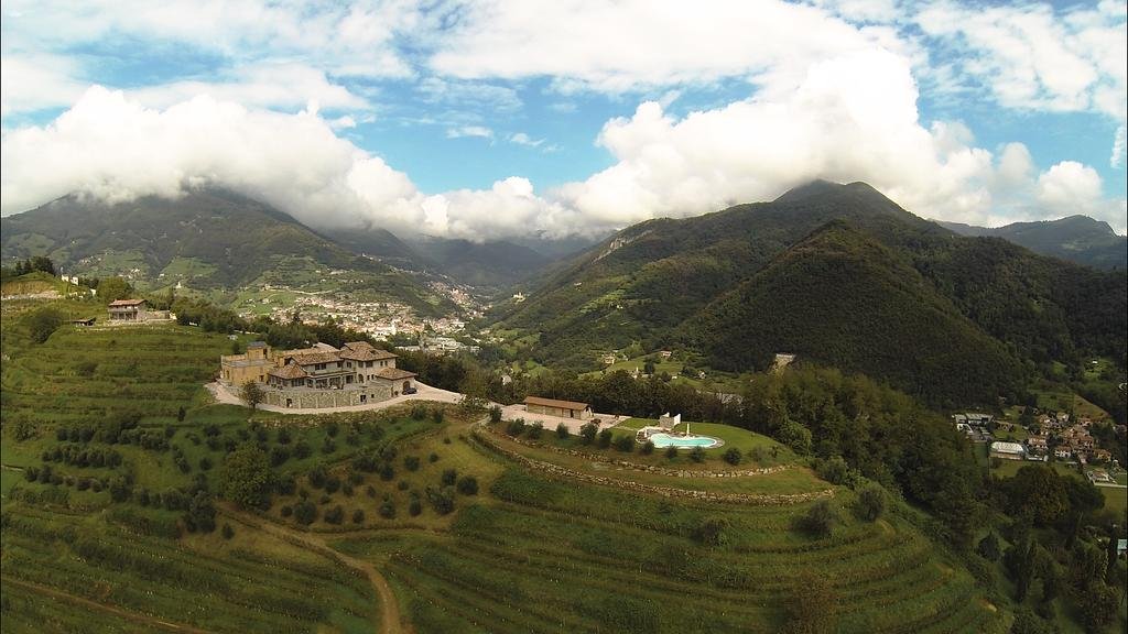 Colletto AgriBioRelais — 4-Star Luxury Hotel in Adrara San Martino, Italy